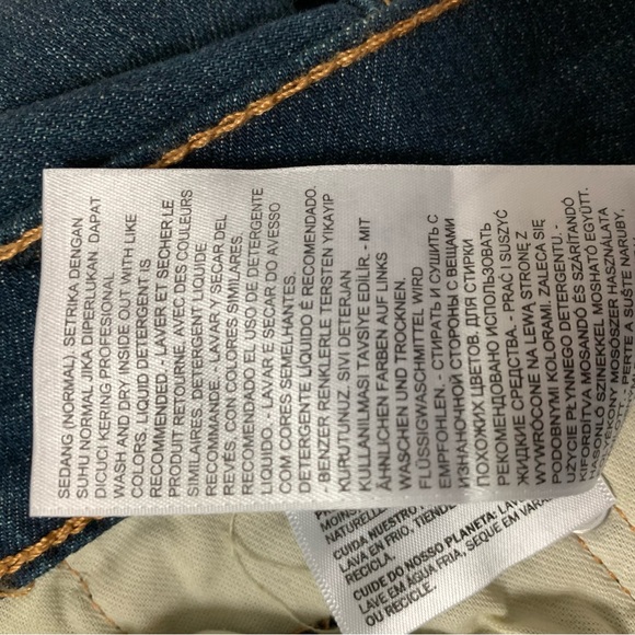 LEVI'S 502 Tapered Stretch 46 x 32" Regular Fit Blue Jeans NWT - Picture 6 of 6